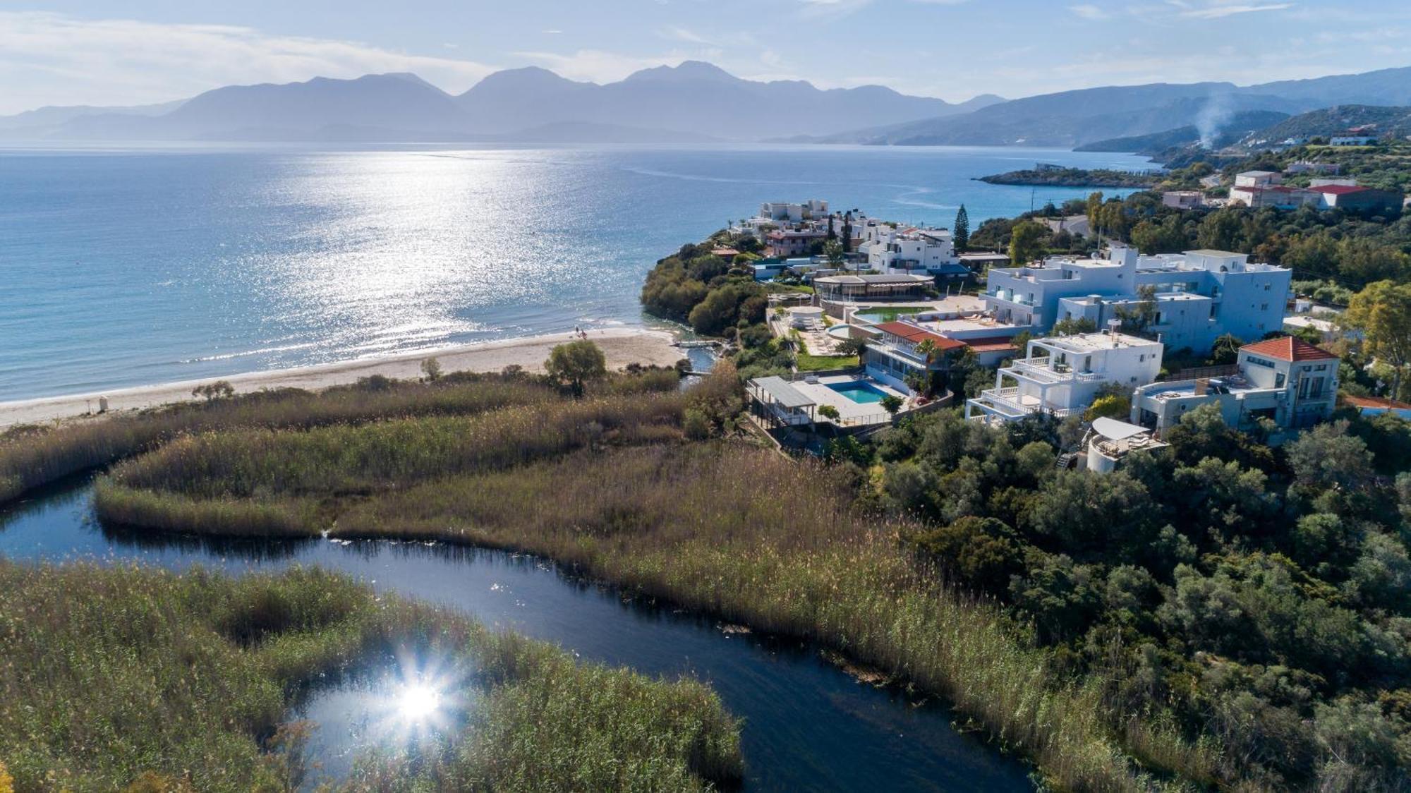Coastal Dream Beachview Jacuzzi& Sauna Amoudara  Bagian luar foto