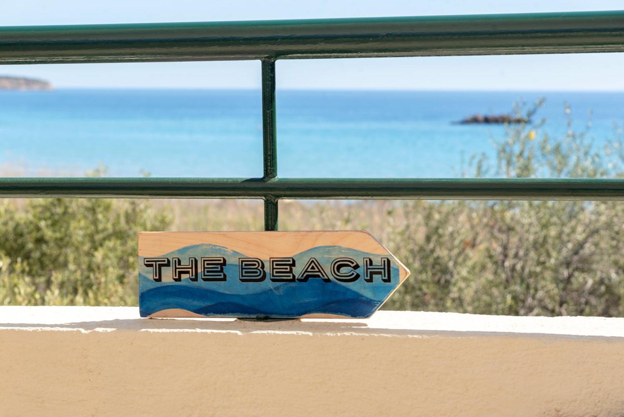 Coastal Dream Beachview Jacuzzi& Sauna Amoudara  Bagian luar foto